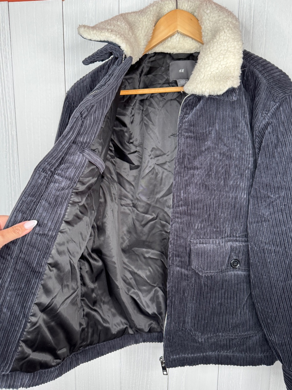 H&M Navy Corduroy Jacket with Detachable Sherpa Collar - Picture 4 of 9